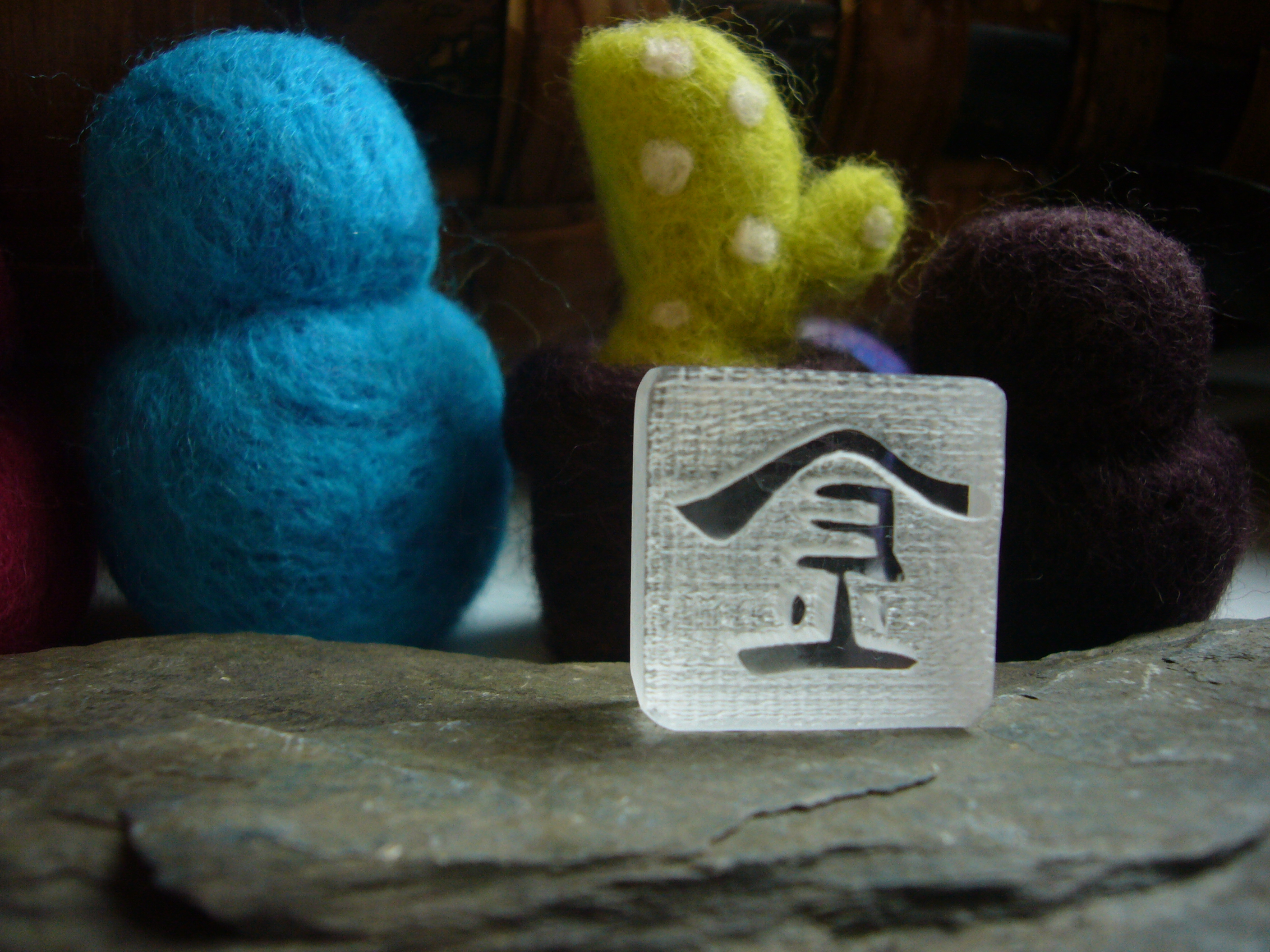 WLL-24迷你小皂章2*2cm 金*1    