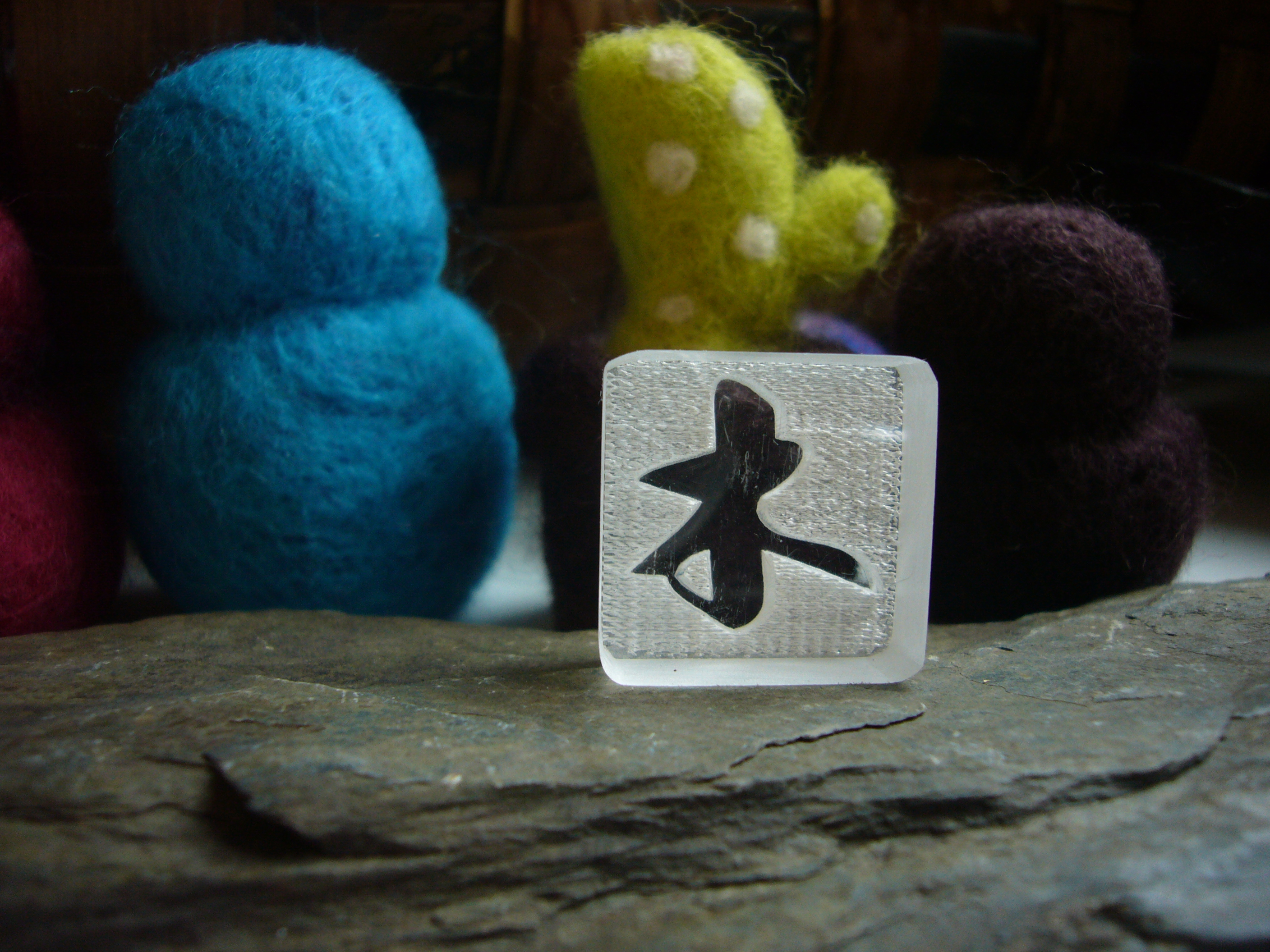 WLL-26迷你小皂章2*2cm 木*1    